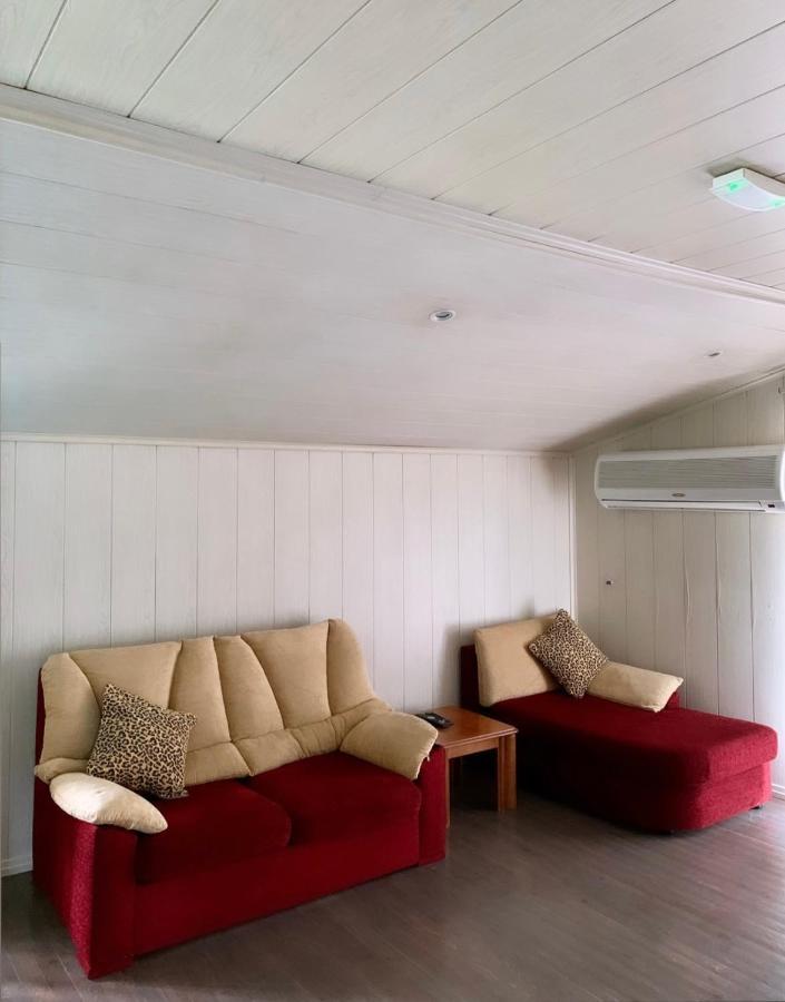 Nadia'S Beach House เปฟการี ภายนอก รูปภาพ